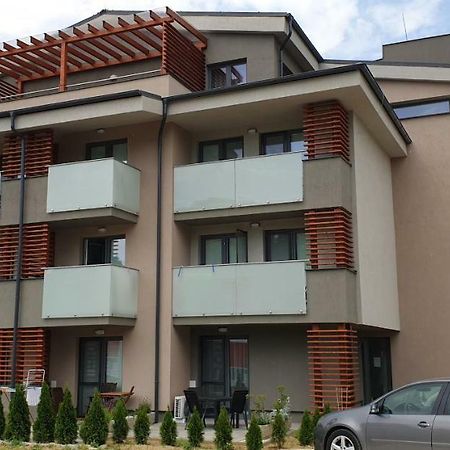 Apartmanovy Dom Diamond Apartman Sima Podhájska 外观 照片