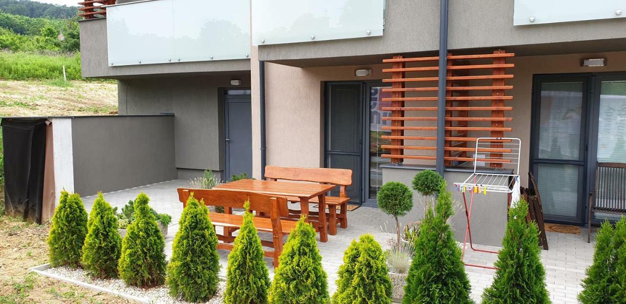 Apartmanovy Dom Diamond Apartman Sima Podhájska 外观 照片