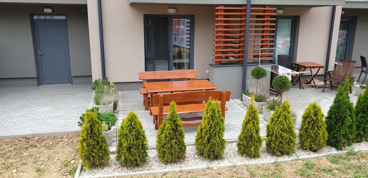 Apartmanovy Dom Diamond Apartman Sima Podhájska 外观 照片
